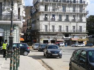120 debut rue philippe et place foch ou place d'armes